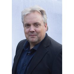 ALLEINGNGER  EN SVAG DRENG