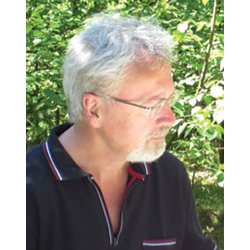 ET SKRIVEBORD P TRJBORG