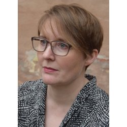 ENDNU EN SKYGGE P&Aring; VEJ OVER LOFTET