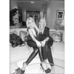 SCENEN ER DIN  Til Amalie  fra mor til datter