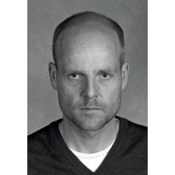 ALDRIG STILLE IND I NATTEN E-bog