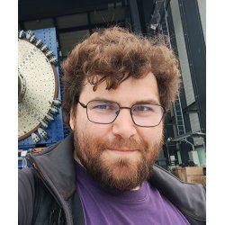 UGLENS HULE OG ANDRE VRVLEHISTORIER