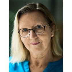 DET LANGE BLIK OVER HAVET