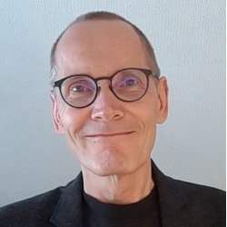 FRA STRUKTUR TIL LEVEDYGTIGHED - selvledelse under konstant forandring