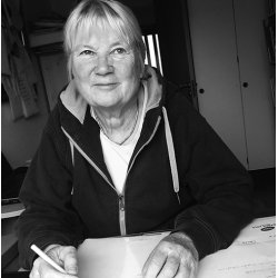 FINGEREN I FAXE KALKBRUD - En Pernille Markussen-krimi