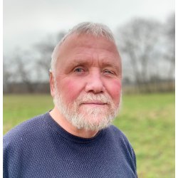 BETTE KAJ OG HANS VENNER