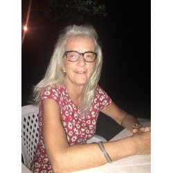 THE EIGHT CATS OF MY LIFE - A story of eight wonderful cats and their people