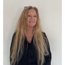 BAMSERNE I GRNLAND - Snefnug, Blis, Nordlys og lille Isbjrn. En verden af fantasi  skabt sammen