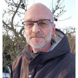 O AT VRE ET MOLEKYLE I EN CELLE I EN HNE - velser i hnsehviskning og bevidsthedsindkredsning