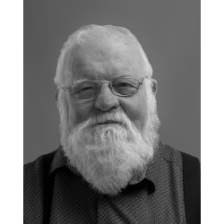 FRA ENEVLDE TIL DEMOKRATI - En fortlling om baggrunde og forudstninger for demokratiet i Danmark