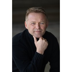 HULLER I SKYD�KKET