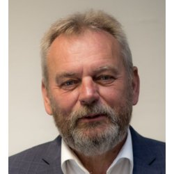 BAG OM POLITIET - Erindringer fra min tid som betjent, fodbolddommer og politiker