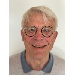 SENERE ER DUFTEN AF MODNE BLER