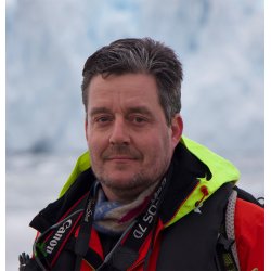 BLANDT RNEJGERE OG NARKOSMUGLERE