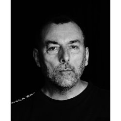 RAVNENS TID - KONGENS TRLLE