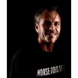 KENNA TINGFINDER - OG GUDERNES TABTE SPILLEBRIKKER. En fortlling inspireret af Vlvens Spdom