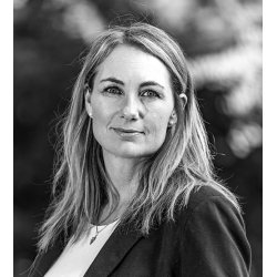 SM PIGER ER SELVREPARERENDE