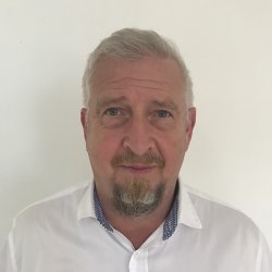 MELLEM HIMMEL OG JORD