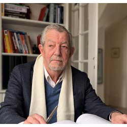 KAPTAJNEN OG ANDRE FORTLLINGER