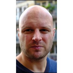 HILSENER FRA DEN LUKKEDE