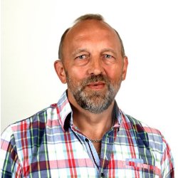 P DEN ANDEN SIDE AF BJERGENE