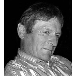 LANDET SOM VILLE KRIG. ET IMPERIUMS STORHED OG FALD