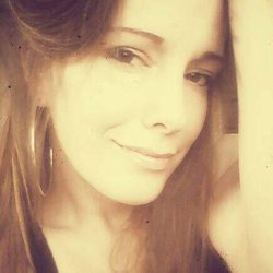 UNDER STJERNERNE, LILLE SOMMERFUGL