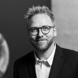 DEN SANDFRDIGE LGNEHISTORIE